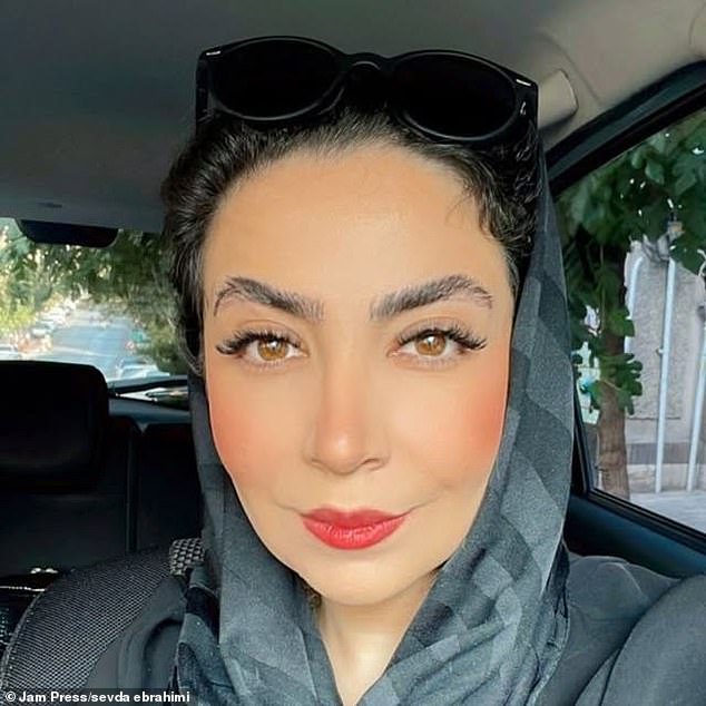 Iranian Influencer Sentenced To De@th For 'Insulting Iran’s Supreme Leader'