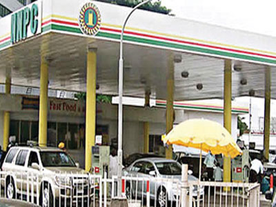 Motorists, Commuters Laments As Fuel Sells For N500 Per Litre In Warri