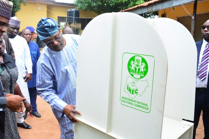 Voters Not Allowed To Enter Voting Cubicle With Phones – INEC