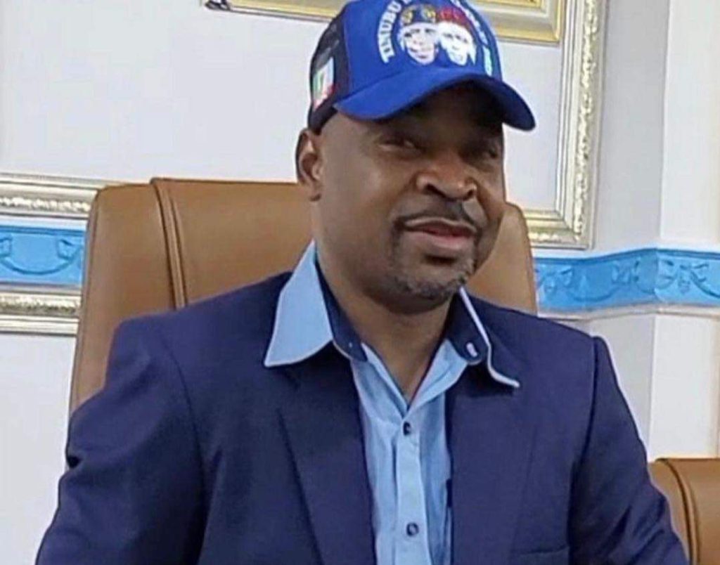 MC Oluomo Stops Drivers From Moving Election Materials