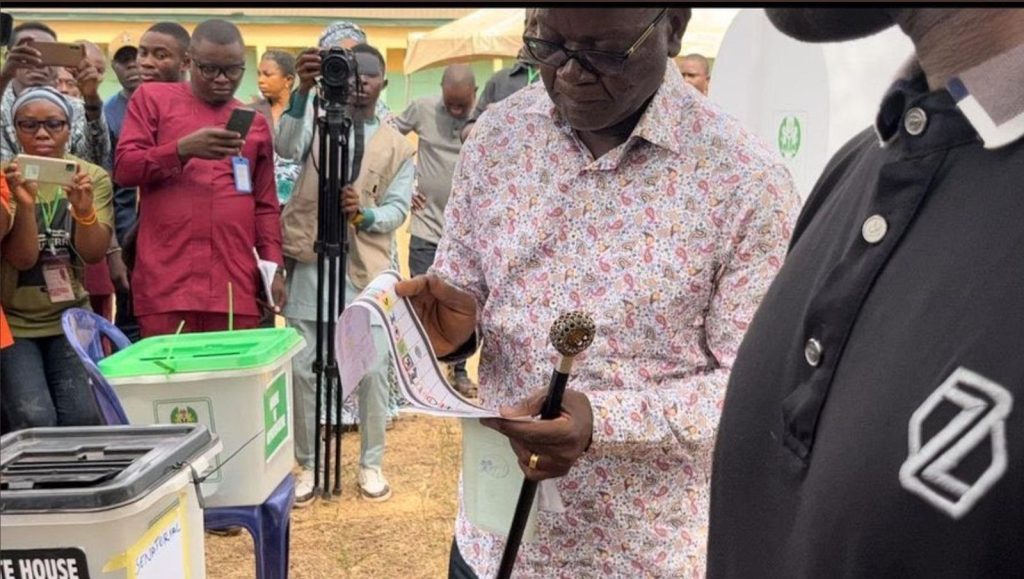 Gov Ortom Boldly Displays Ballot Paper After Voting For Peter Obi 