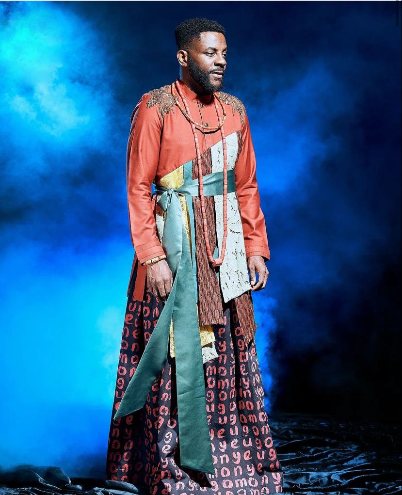 Ebuka Shows Off In Itsekiri Attire For #BBTitans Eviction Show (Photos)