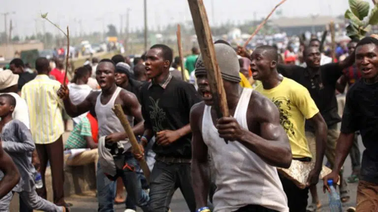 Tension In Bauchi As Armed PDP, APC Thugs Engage In Battle, Leaving One Dead, Others Injured