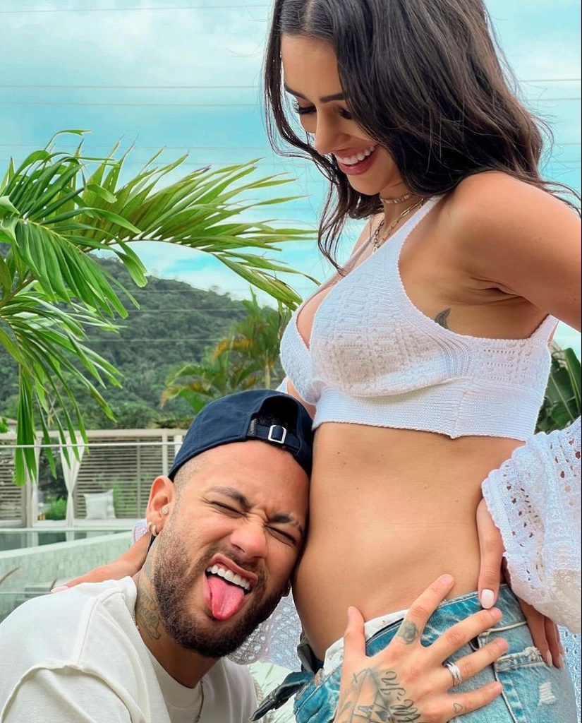 Brazilian Superstar Neymar, Lover Expecting First Child [Photos]