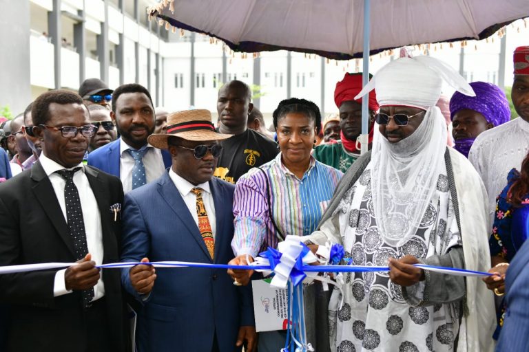 Emir Of Kano Inaugurates Cross River Hospital