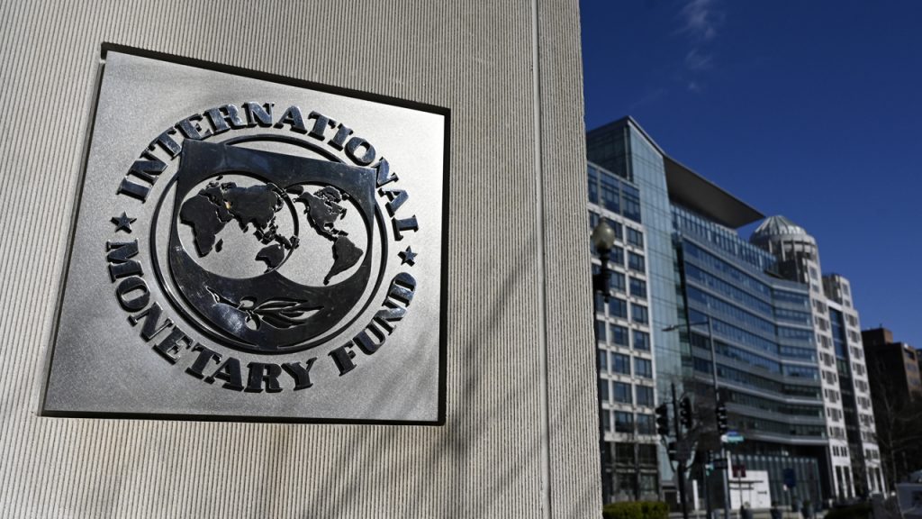 IMF Backs Nigeria’s Exchange Rate Unification Policy