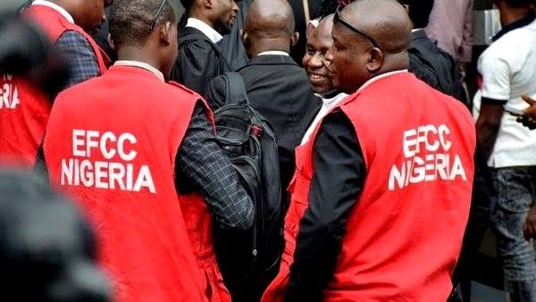 EFCC Arrests FMC Staff, 50 Others Over Internet Fraud