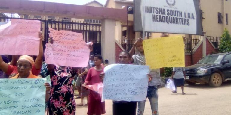 Anambra State Traders Protest Against Planned Demolition Of Shops