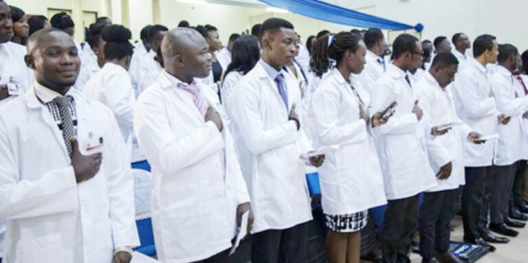 Nationwide Strike: Resident Doctors Reject FG’s 25% Pay Raise Proposal