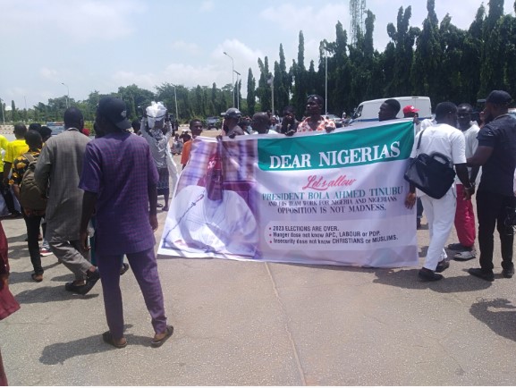 BREAKING: Protesters Storm National Assembly in Support of Fuel Subsidy Removal [PHOTO]