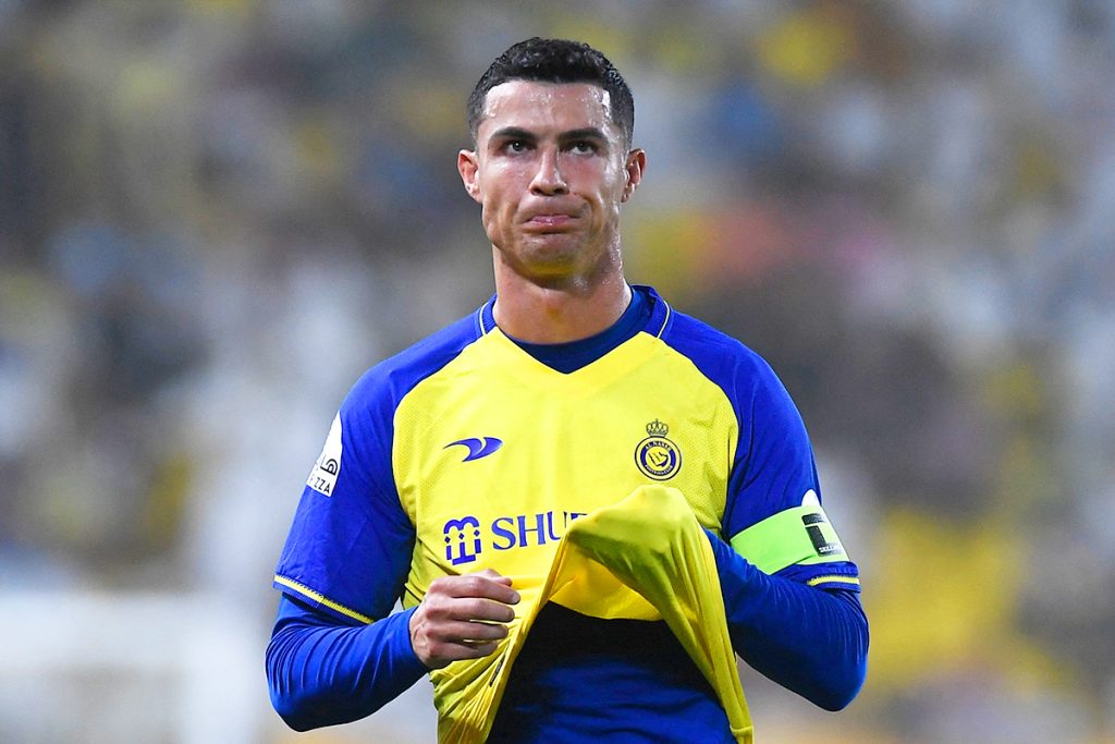 Al-Nassr Suffers Heavy Defeat, Ronaldo Reacts