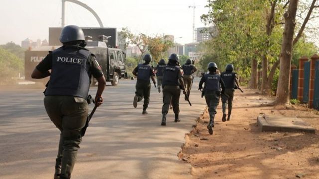 BREAKING: Policemen Take To Their Heels As Gunmen Attack Vote Buyers In Imo, Cart Away Over N1.5 Million