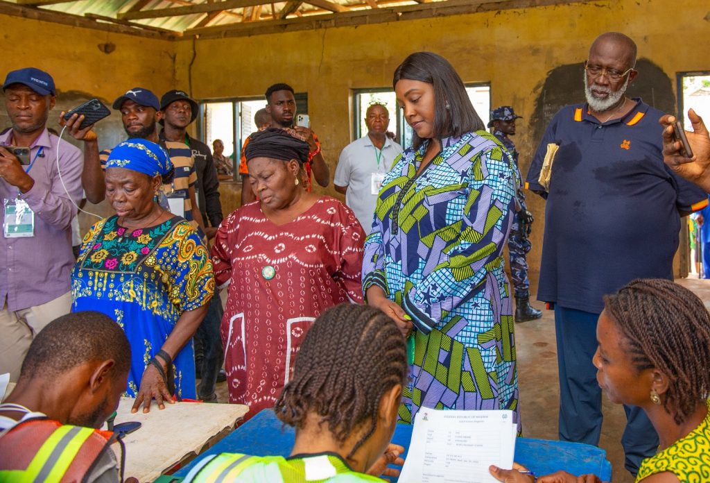 Imo Labour Party Governorship Candidate, Achonu, Wife Cast Votes [Photos]