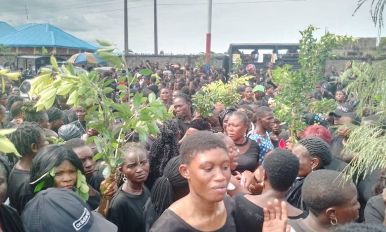 Heavy Protest In Delta Over Alleged Imposition Of New King