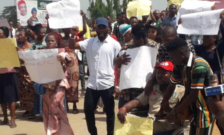 BREAKING: Labour Party Supporters Stage Massive Protest At INEC Office In Imo State