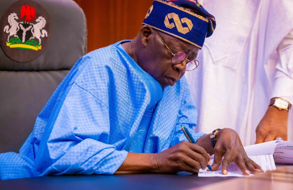 Tinubu's Govt Identifies Workers Who May Not Receive December Salary