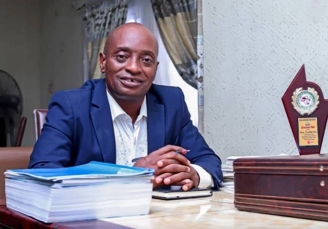 Few Days To End If Tenure, Kogi LG Chairman Allegedly Auctions Over 20 Vehicles, Others