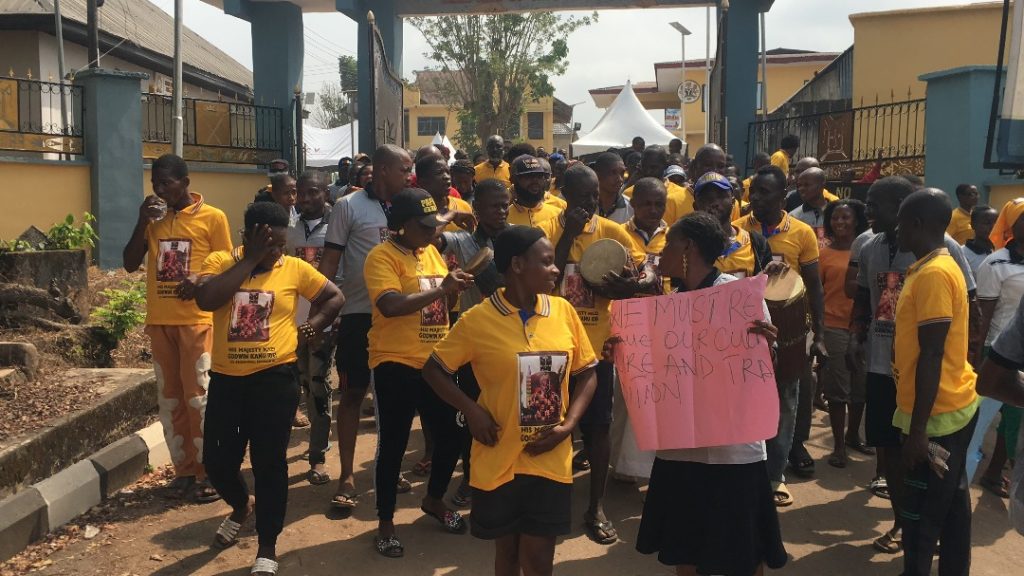 Arochukwu Youths Declare Support For His Majesty, Mazi Kanu Idei, Frown At Imposition Of Pastor Orji As Traditional Ruler [Photos]
