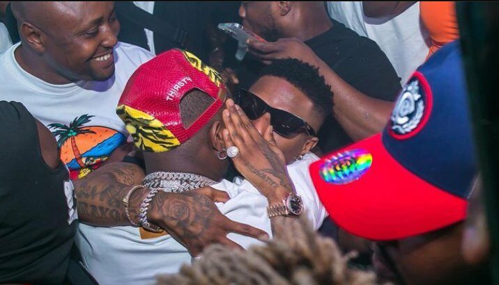 I want Peace - Davido Replies Some Fans Who Attacked Him For Supporting  Wizkid