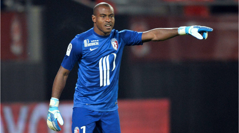 Former Super Eagles Captain, Vincent Enyeama To Rejoin National Team Ahead Of 2023 AFCON