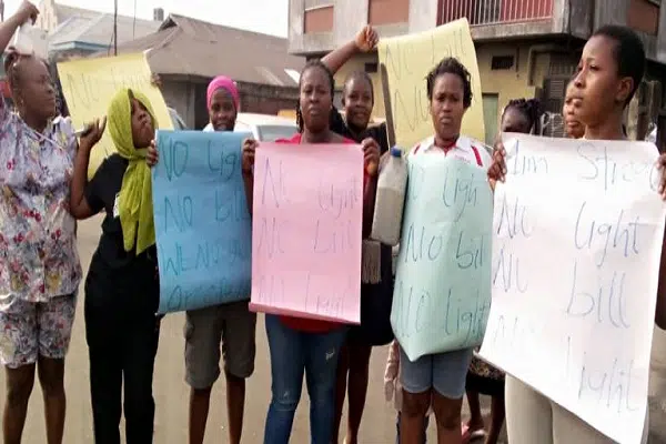 Our Husbands No Longer Sleep With Us Because Of Heat – Rivers State Women Stage Protest