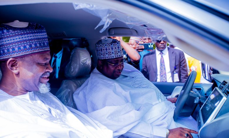 Kebbi State Governor Doles Out Multimillion Naira Cars To Lawmakers Amid Hardship [PHOTOS]