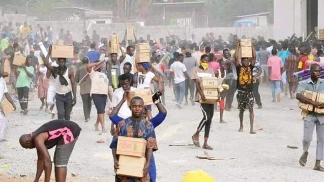 About 711 Bags Of Rice Were Stolen - Abuja Businessman Reacts As Hoodlums Invade, Loot His Warehouse