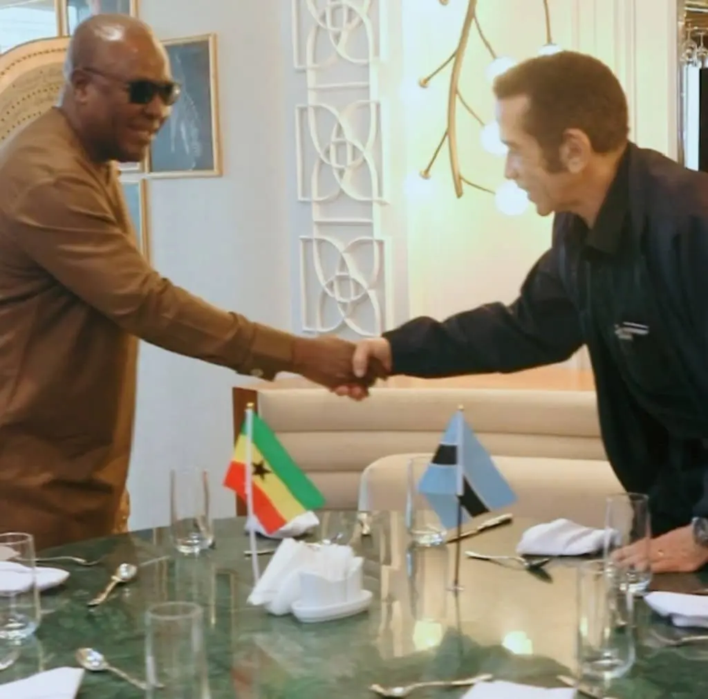 African Presidents Of Ghana, Botswana Lunch At ‘The Delborough Lagos’, Debate Over Jollof