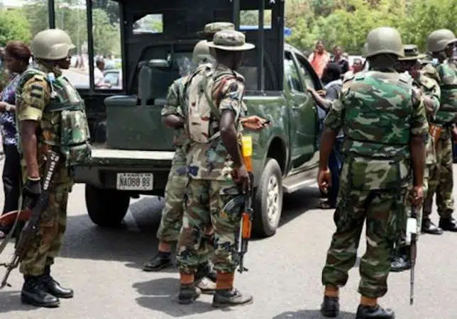 Gunman Arrested With Nigerian Army General’s Complimentary Card, AK-47, Others In Kaduna 