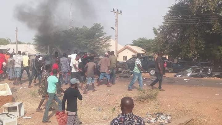 Heavy Gunshots As Cultists Storm Voting Venues Ahead Of Ondo APC Primary Election [VIDEO]