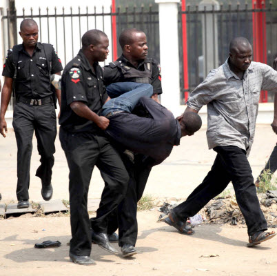 Jungle Justice: Police Arrest Security Man For Setting Vandal Ablaze In Lagos 