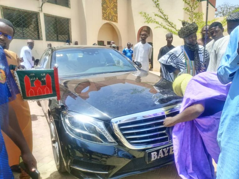 Kano Emir Tussle: Deposed Emir, Ado Bayero Set For Main Palace (Photos)