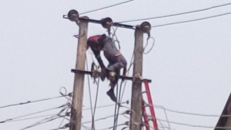 Man Electrocuted While Stealing Armoured Cable In Rivers