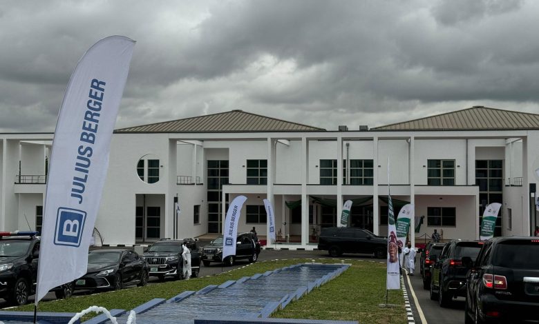Drama As FG Blocks Journalists From Covering VP’s N21 Billion Official Residence