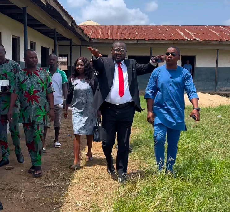 Zobis Cable CEO, John Ezeobi Visits Alma Mater, Vows to Transform it in 2 Months