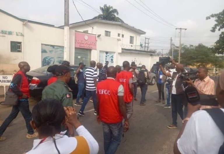 BREAKING: Pandemonium As EFCC Operative Commits Suicide In Abuja