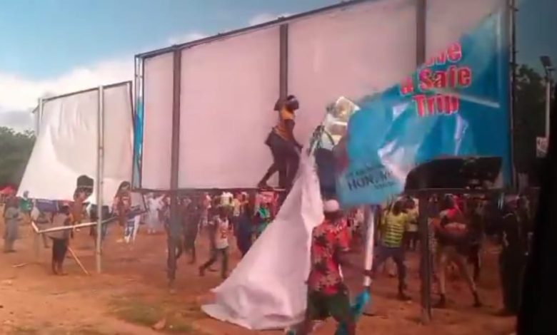 Angry Youths Destroy President Tinubu’s Billboards in Yobe State [Video]