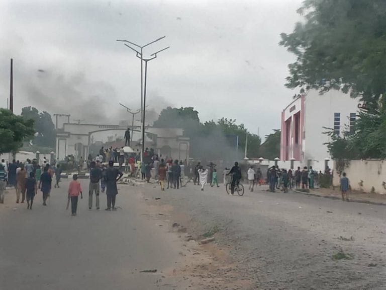 Breaking: Six Protesters Shot Dead In Niger State