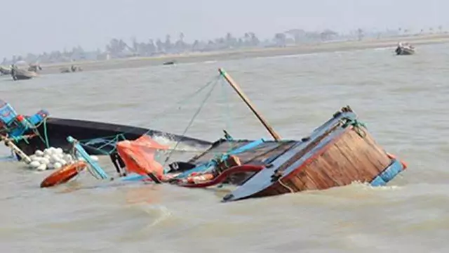 BREAKING: 5 Die, 15 Missing In Jigawa Canoe Mishap