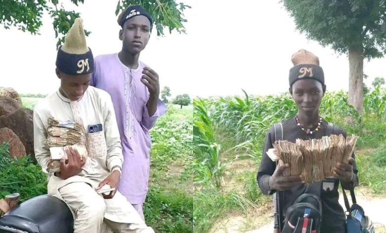 Police React As Bandits Pose With Ransom Money, Begin Giveaway On Tiktok