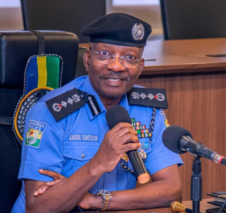 Police Withdraw Security Aides From VIPs