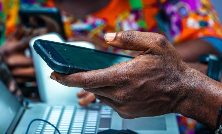 Nigeria Faces Internet Usage Decline as 64.3 Million Lines Are Cut Amid Economic Struggles