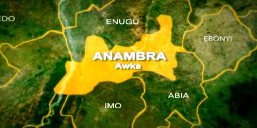 Angry Mob Burns Two Revenue Collectors Alive in Anambra in Retaliation for Man Killed by Trailer