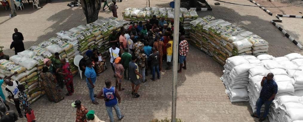 Christmas: Senator Dr. Tony Nwoye Donates Thousands of Bags of Rice, Over N200m to Constituents in Anambra North [Photos]