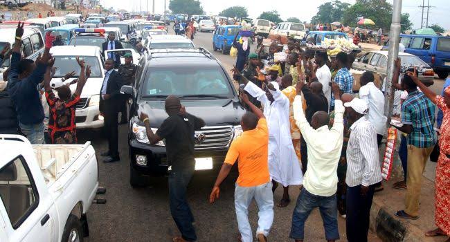 Ogun Deputy Governor's Convoy Attacked by Protesting Students in Abeokuta