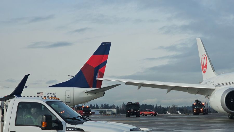 Delta, Japan Airlines Planes Collide In US