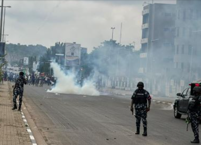 JUST-IN: Many Injured As  Policemen, Soldiers Attack Enugu Community Women Protesting Against Herdsmen Killings