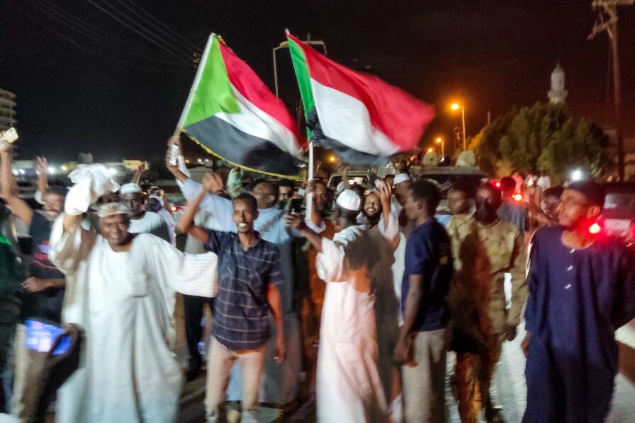 Sudanese Army Regains Control of Central Bank After Retaking Palace
