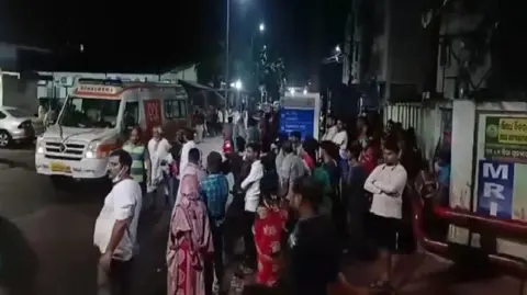 10 Critically Ill  Patients Di£ In India Hospital Fire