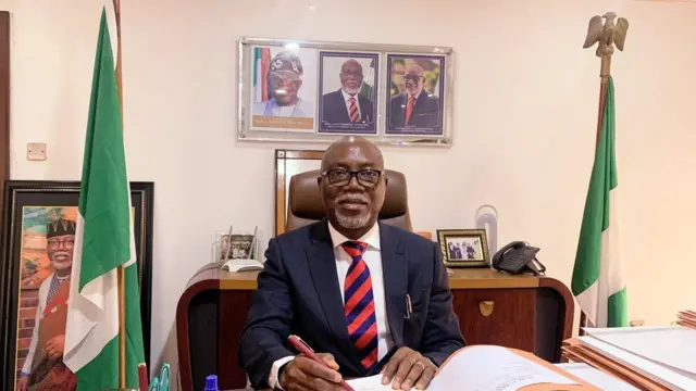 Ondo Governor Sacks All Aides, Set to Appoint 1,000 Replacements